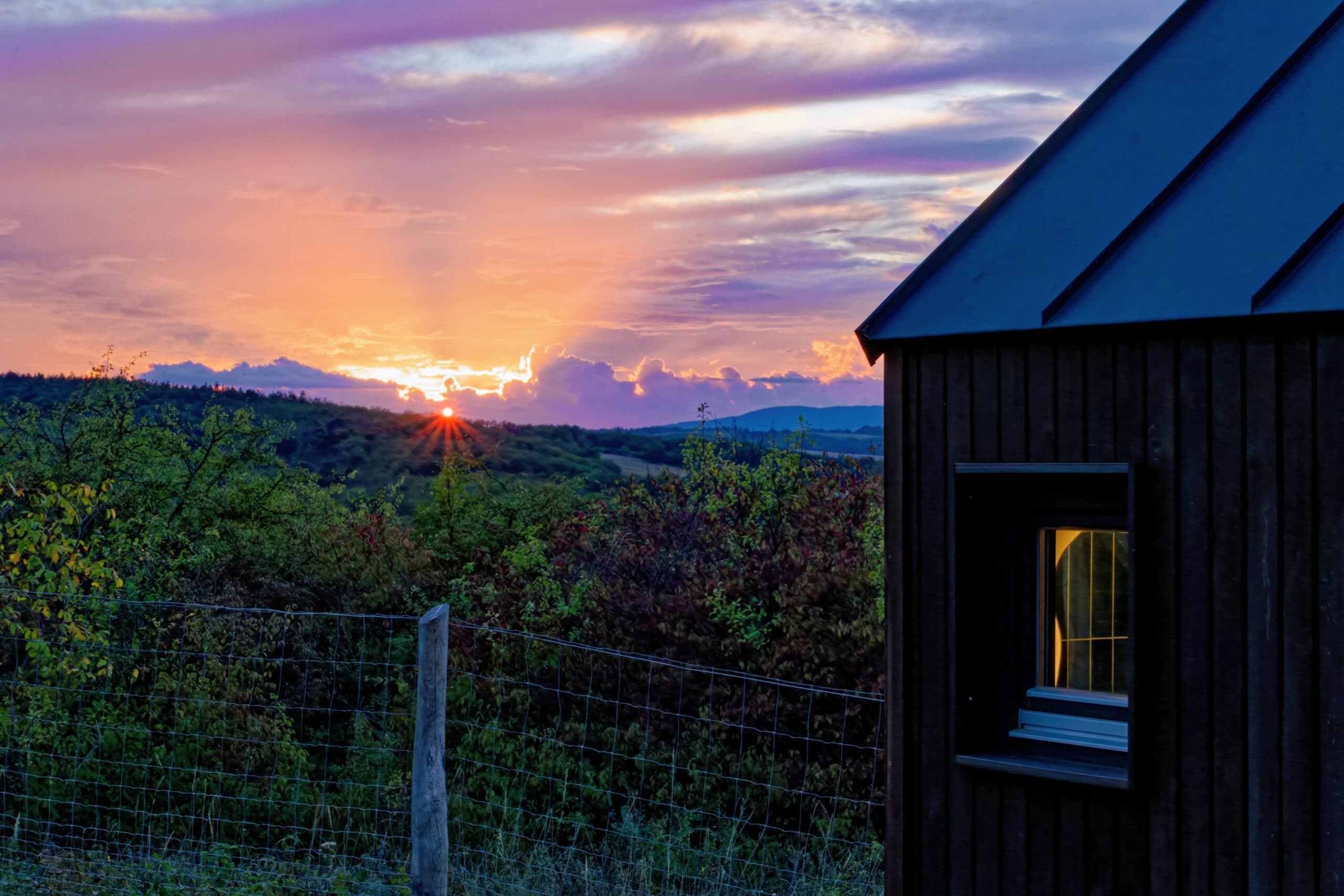 Naplemente a romhányi dombok felett