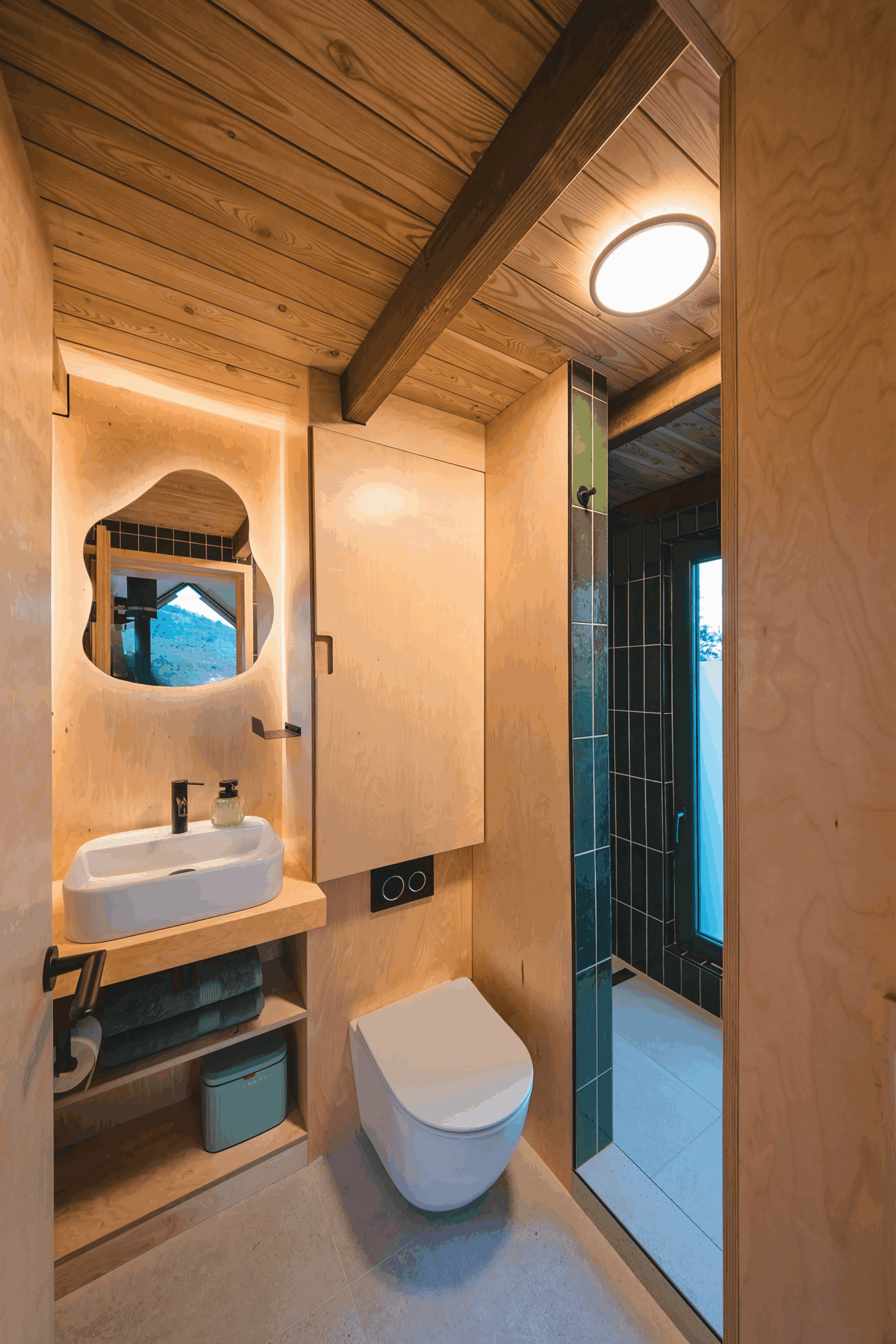 Fürdőszoba részlet a NestOff kabinban